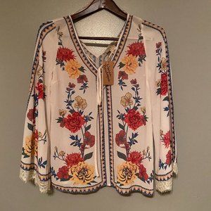 NWT Flying Tomato Floral Blouse, S